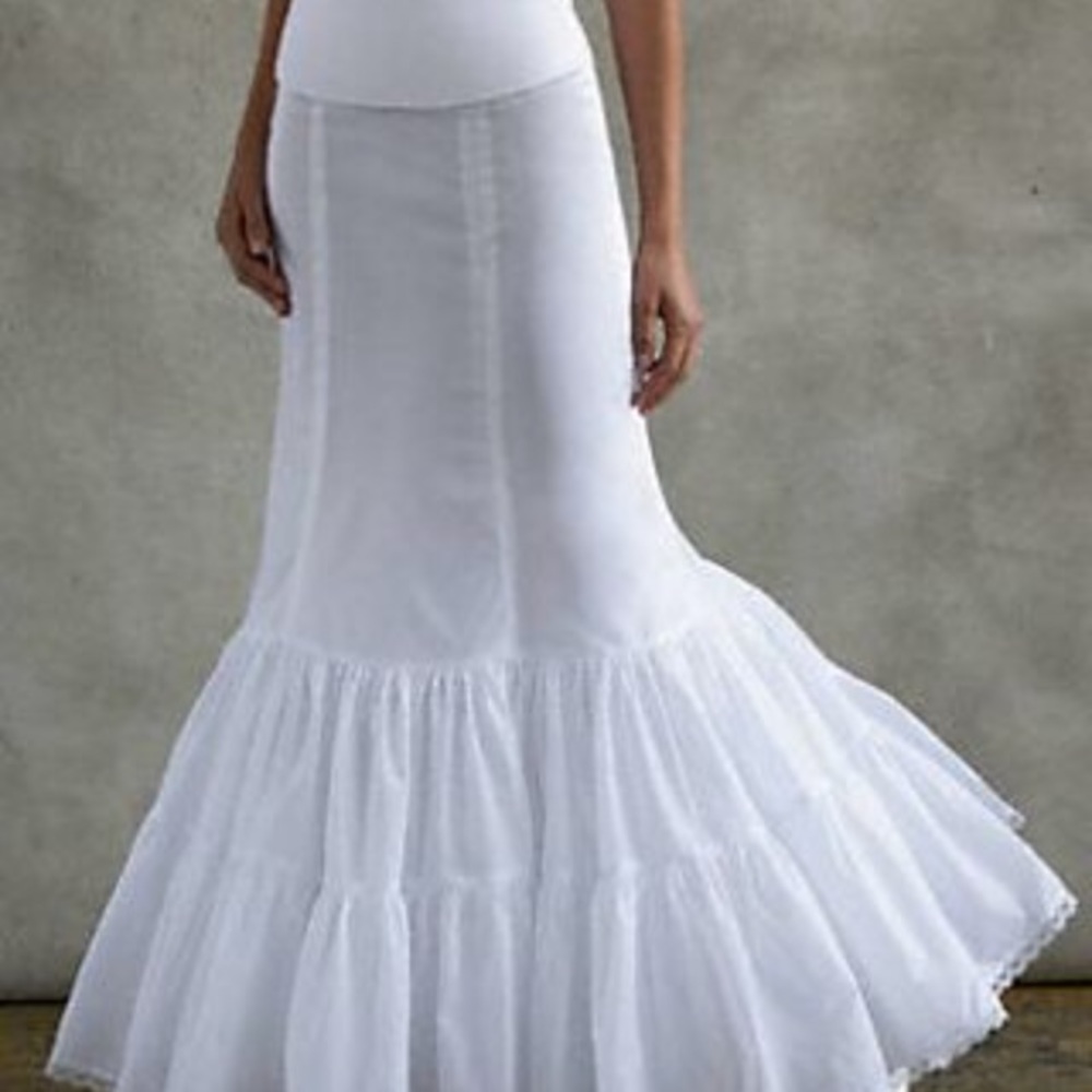 Fit and Flare Slip